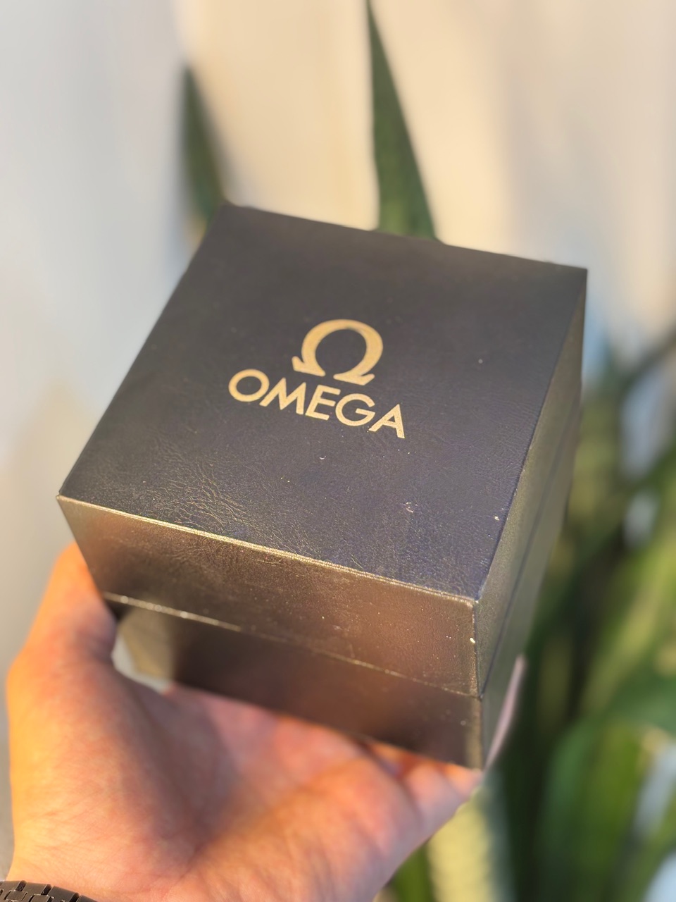 جعبه ساعت چرمی امگا OMEGA