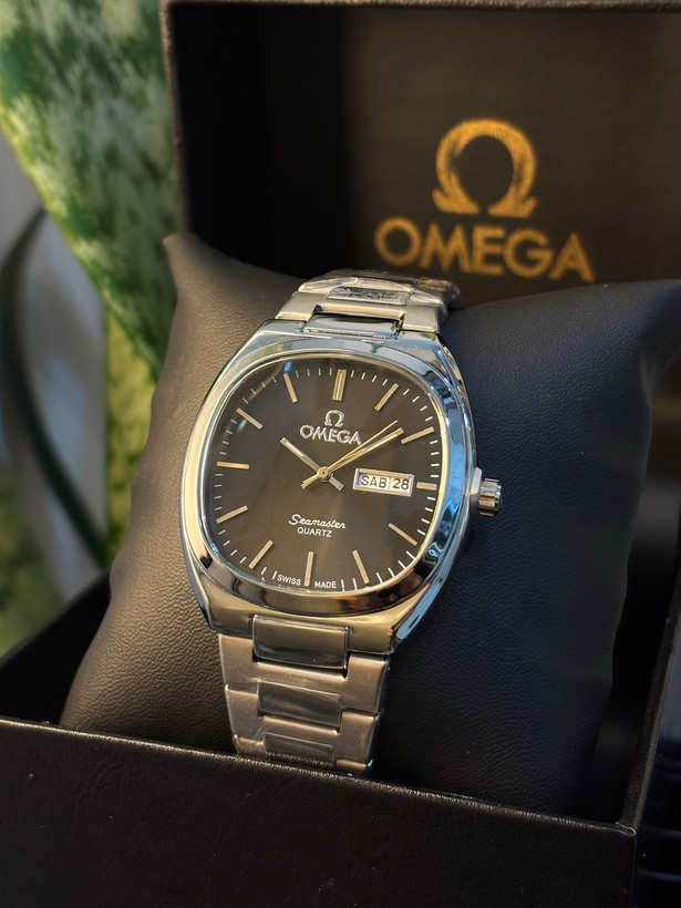ساعت امگا Seamaster دو تقویم موتور ژاپن